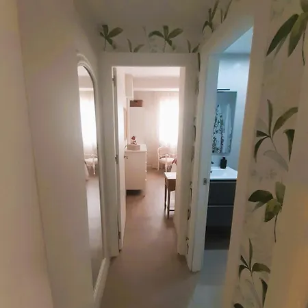 Mendoza A Un Paso De La Playa * 말라가